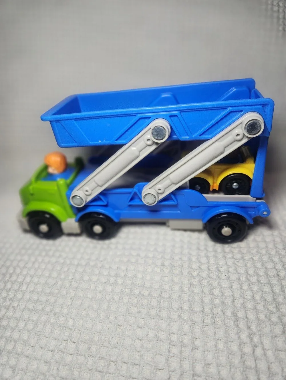 Fisher-Price Blue and Green Car Carrier with Yellow Toy Car Wheelie